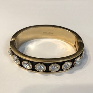 Givenchy bracelet 🌹🌹🌹